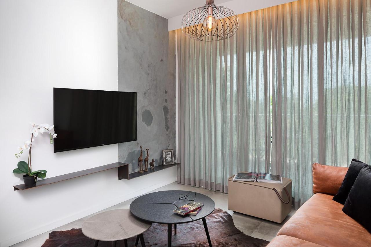 Caesarea Boutique Suite - סוויטת בוטיק קיסריה Extérieur photo